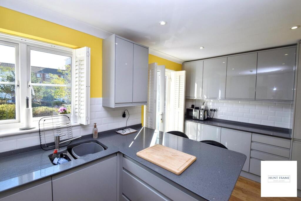 House in Brighton - More
