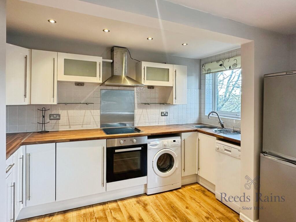 Apartment in Alderley Edge, Cheshire East - View 2