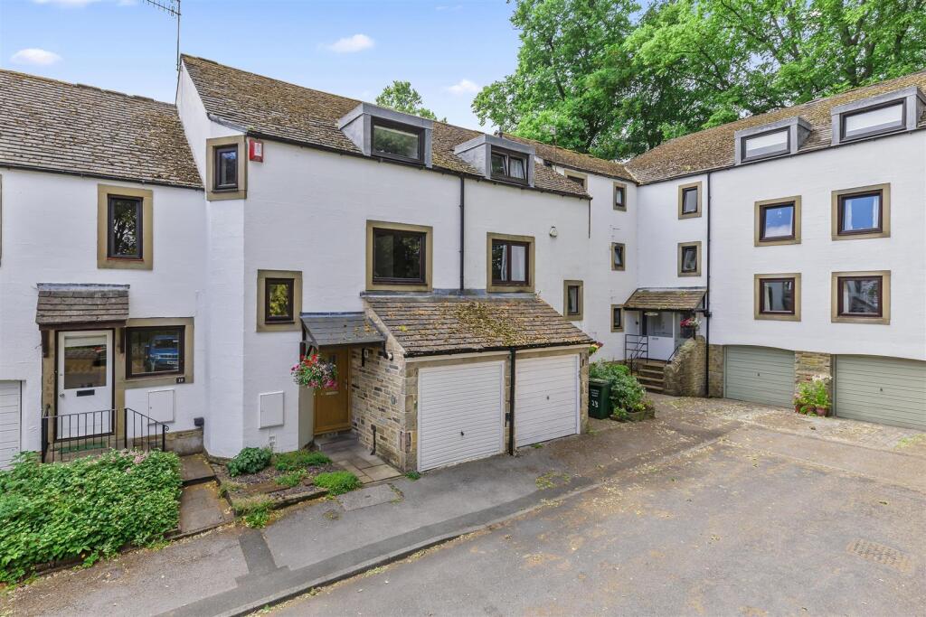 Main image of property: Stockeld Way, Ilkley