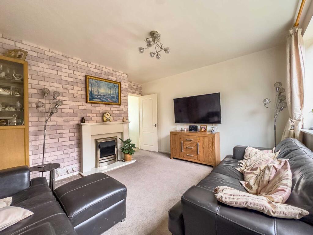 House in Kirklees, West Yorkshire - View 2