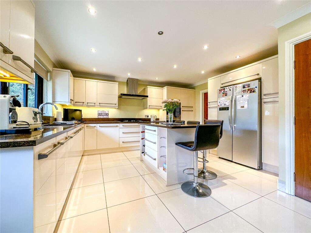 West Road, Bransgore, Christchurch, Dorset, BH23 photo 4
