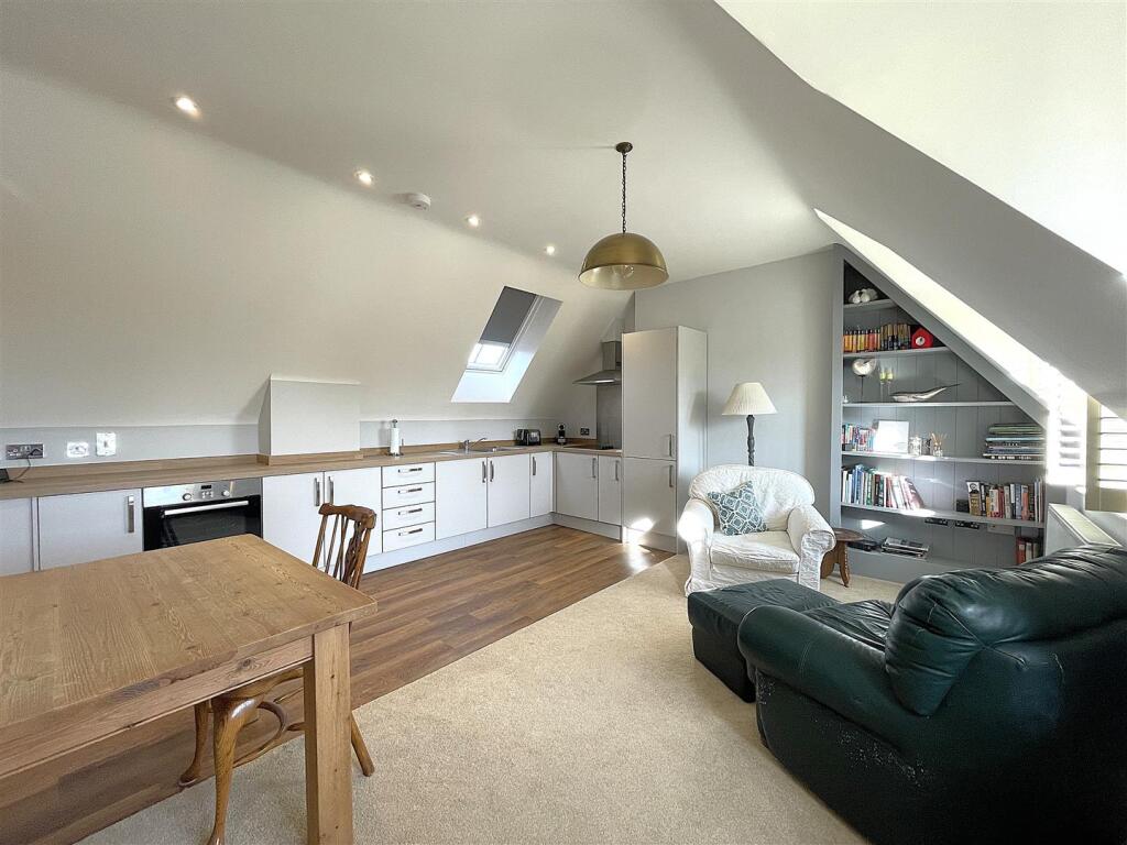 Flat 8, Orange Street, Uppingham photo 2