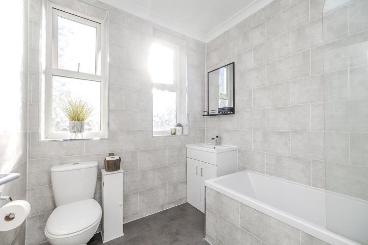 Apartment in North Tyneside, Chirton - More