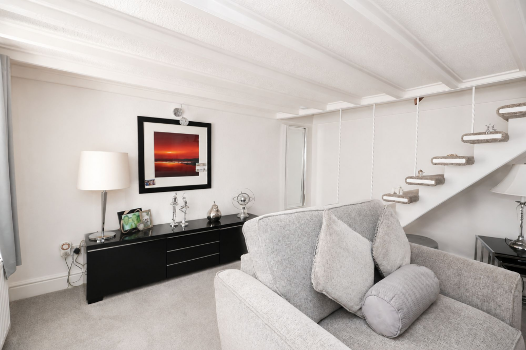 House in Truro, Colan - View 4