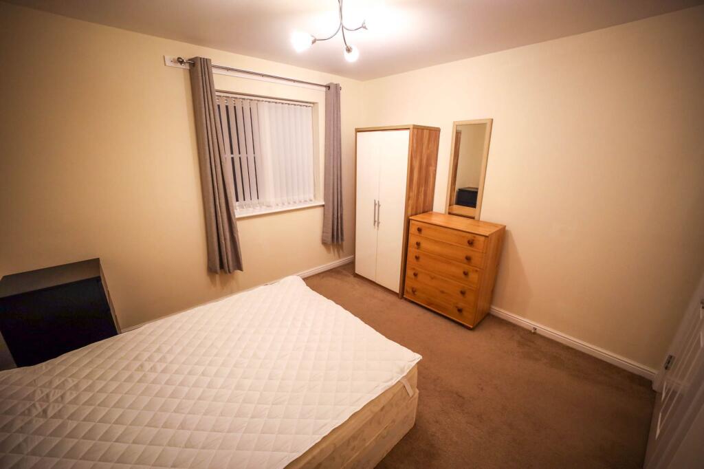 Apartment in Warrington - View 5