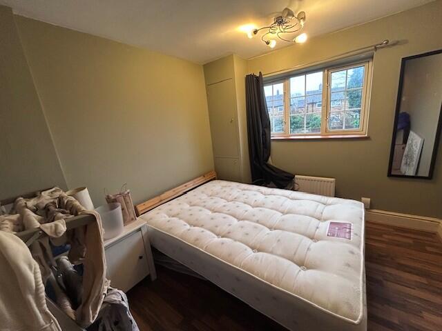Main image of property: Mangrove Road, Luton, Beds, LU2 9BW