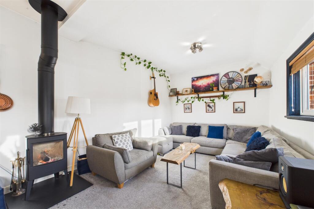 Main image of property: The Broadway, Chichester