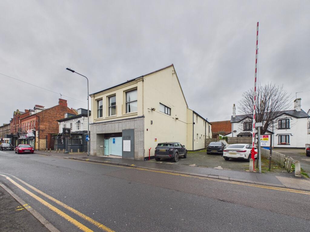 Main image of property: 15 -17 , Russell Road, Rhyl, Denbighshire, LL18 2BS