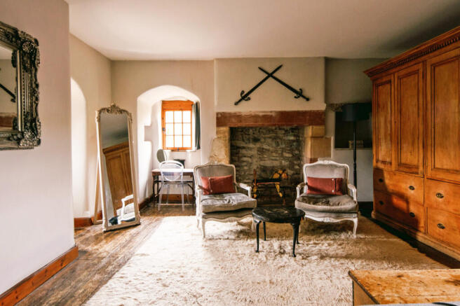 331031 - swordroom1.jpg