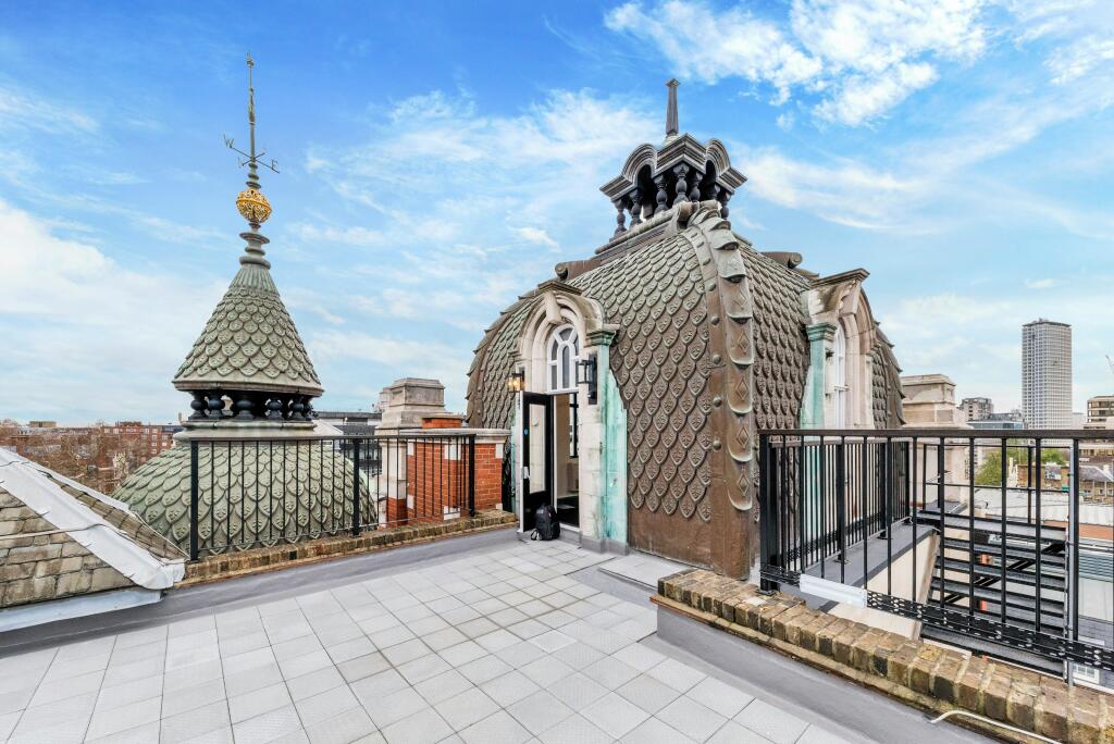 rooftop 2.jpg