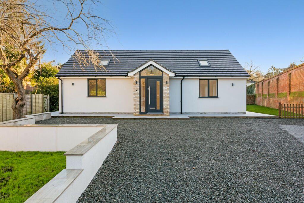 5-bed detached on 15 Lock Mead, Maidenhead, Berkshire, SL6 8HF, £1,000,000