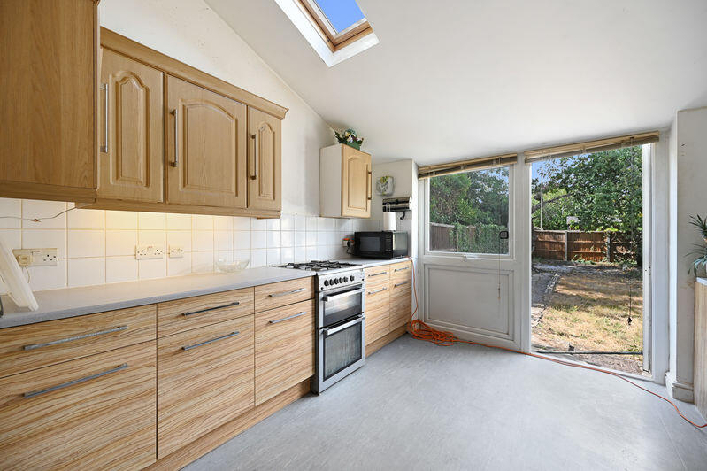 House in London - View 2