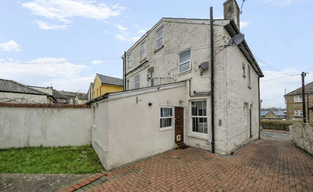 Apartment in Tonbridge - View 5