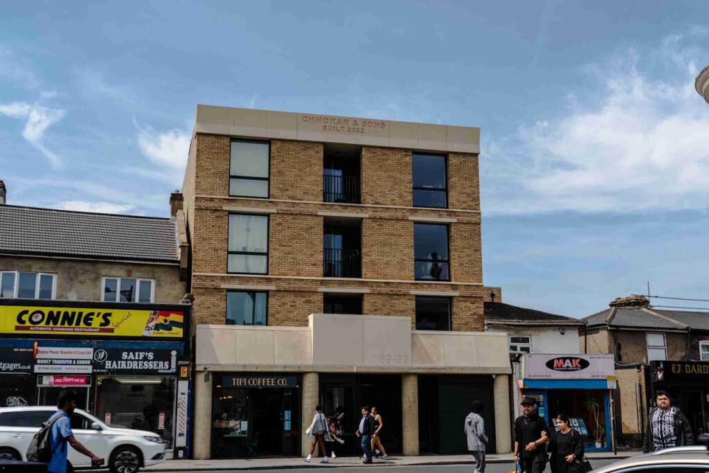 Main image of property: 91 Woodgrange Road, London, E7 0EP