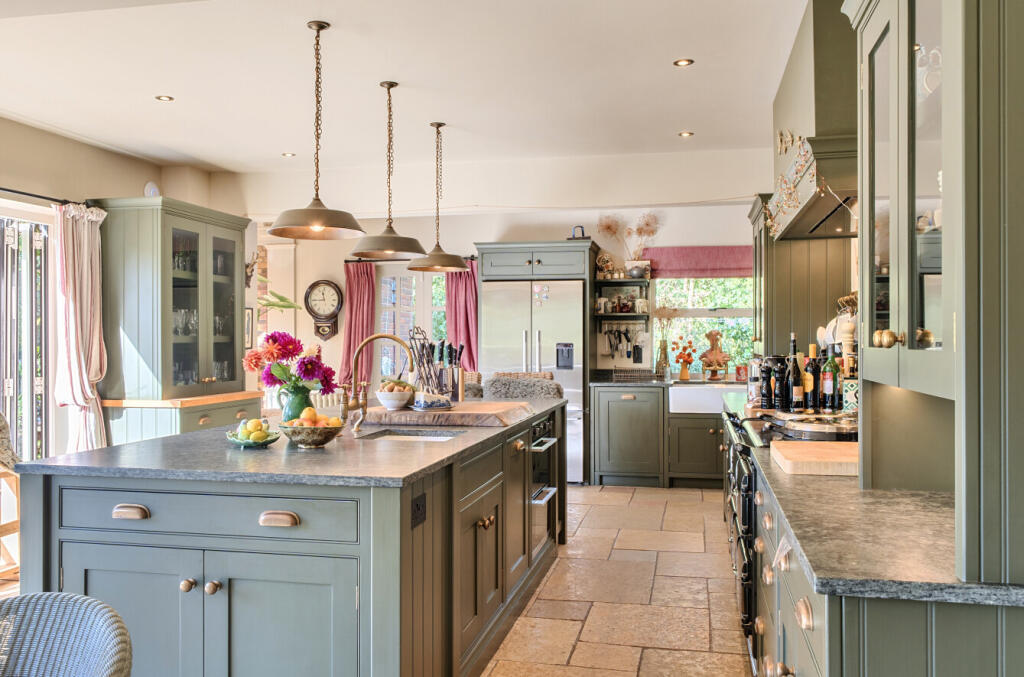 House in New Forest, Bramshaw - View 4