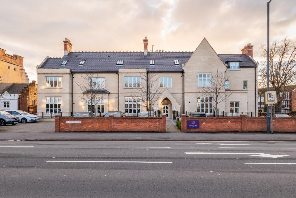 Main image of property: Kenilworth Road, Leamington Spa, Warwickshire, CV32