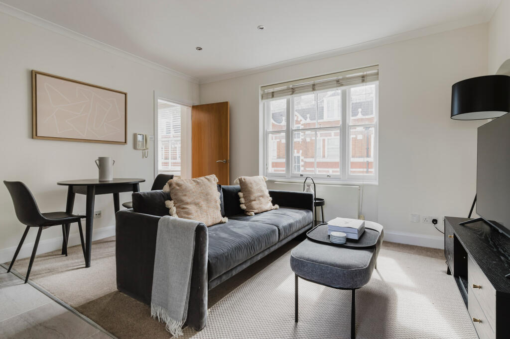 Main image of property: Flat E, Nottingham Place, City Of Westminster, London