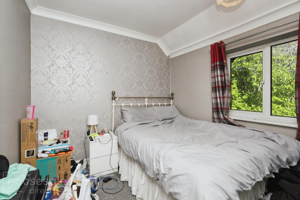 House in Tonbridge - More