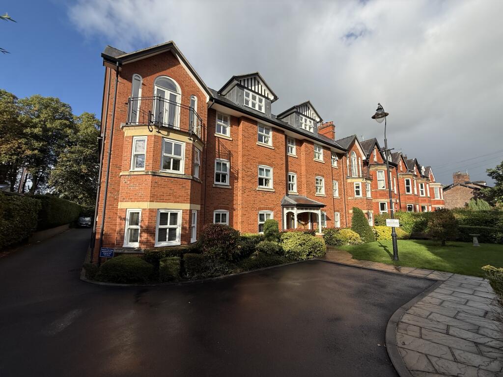 Main image of property: Victoria Road, Macclesfield, Cheshire, SK10