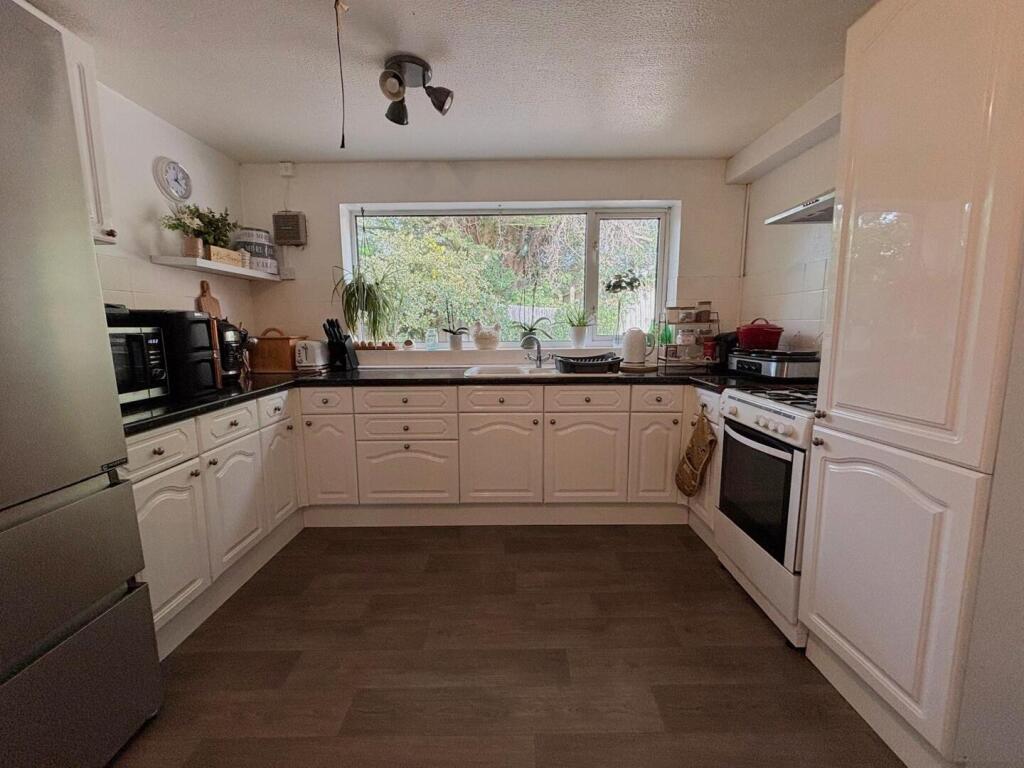 House in Ventnor, Wroxall - More