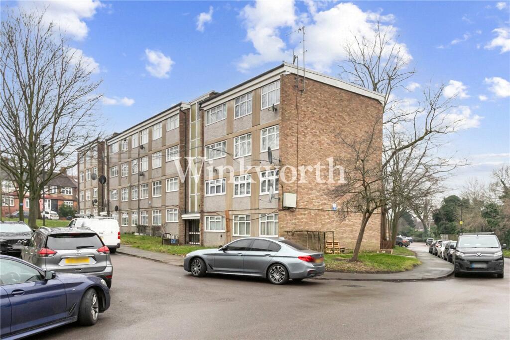 Main image of property: Beale Close, London, N13