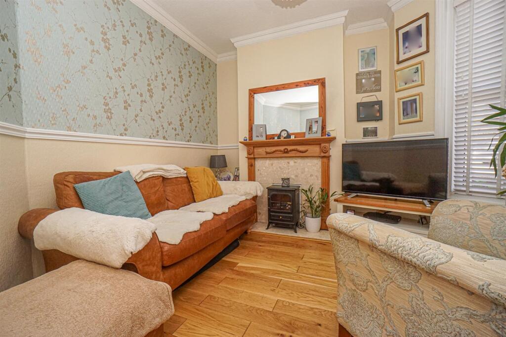Hollington Old Lane, St. Leonards-On-Sea photo 4