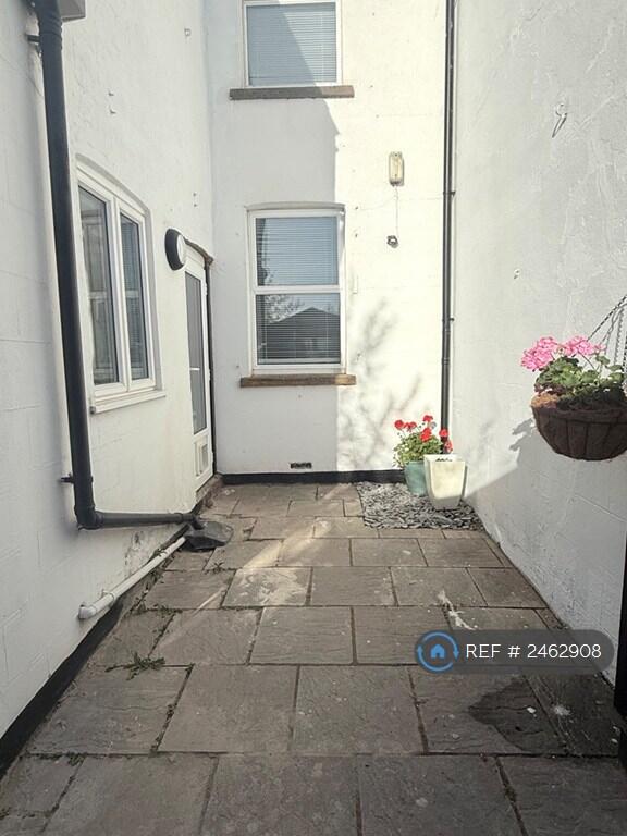 Penfield, Yeovil, BA21 photo 5