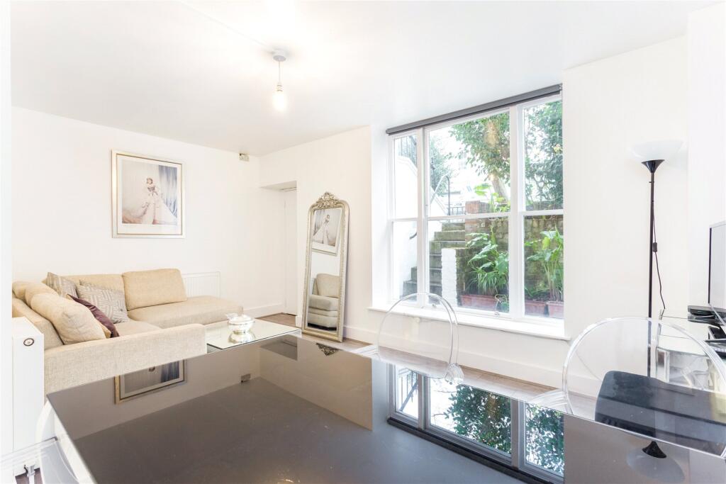 Apartment in London - View 3