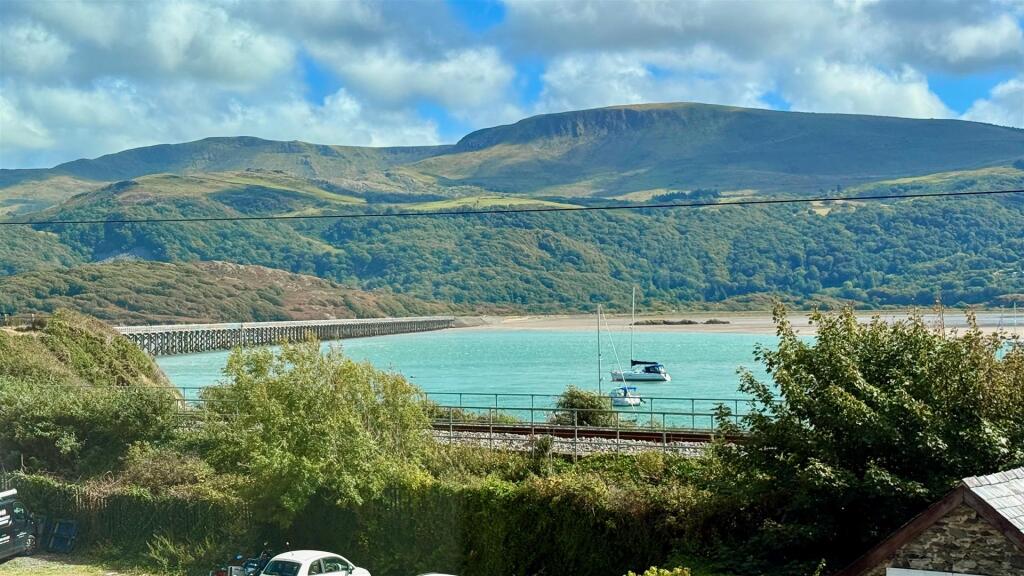 Church Street, Barmouth photo 2