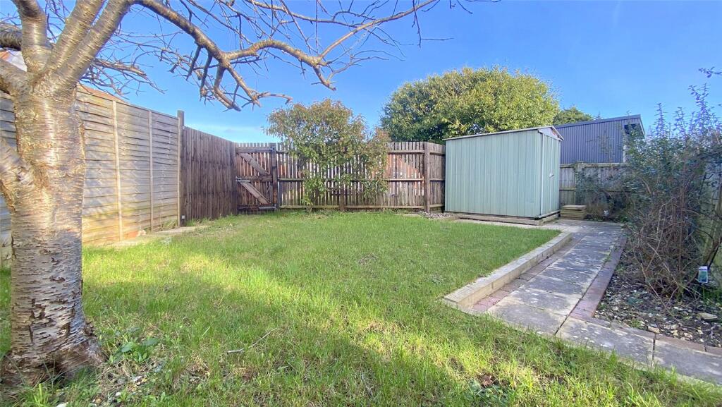 Parklands, Shoreham-By-Sea, West Sussex, BN43 photo 2