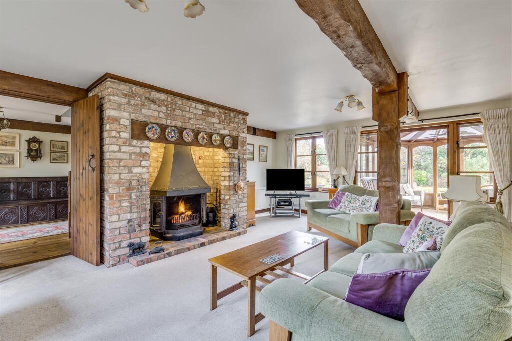 Damask Green Road, Weston, Hitchin photo 3