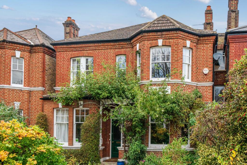 Main image of property: Chestnut Road, West Dulwich, London, SE27