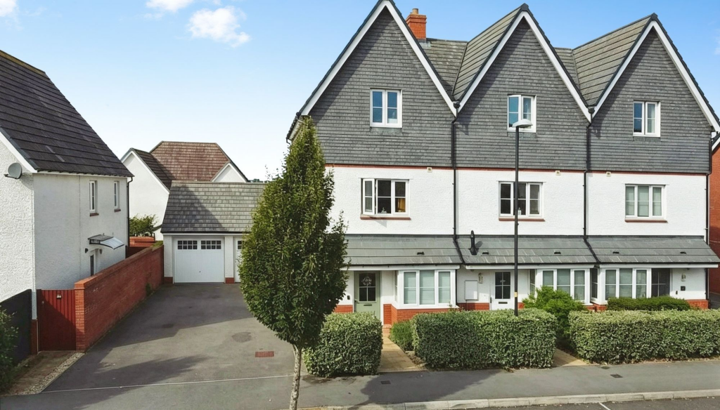 Main image of property: Toynbee Avenue, Tadpole Garden Village, SN25