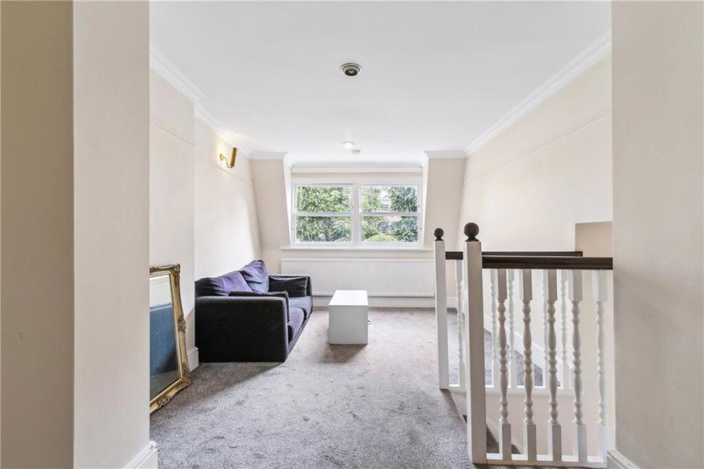 Main image of property: Oakley Street, Chelsea