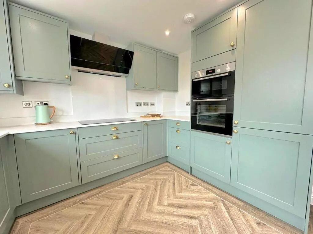 House in Irthlingborough, Crow Hill - View 4