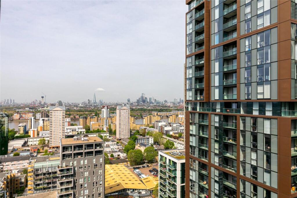 Main image of property: Lincoln Plaza, Canary Wharf