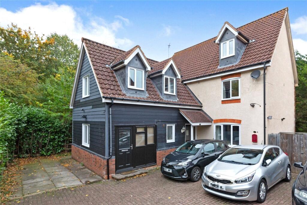 Main image of property: Foxley Place, Loughton, Milton Keynes, Buckinghamshire, MK5