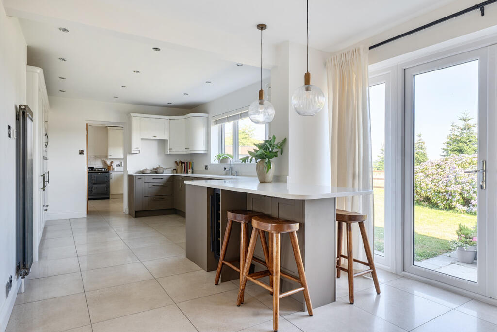 House in Thornbury, South Gloucestershire - View 3