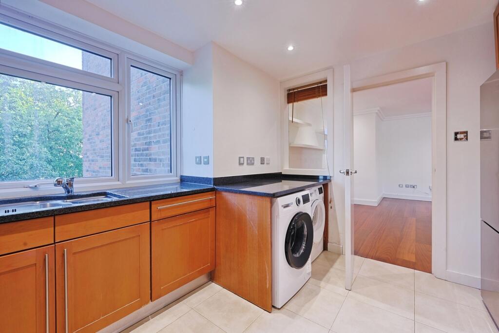 Apartment in London - More