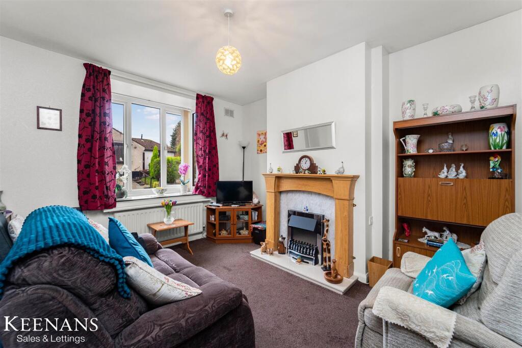 Peebles Grove, Burnley photo 4