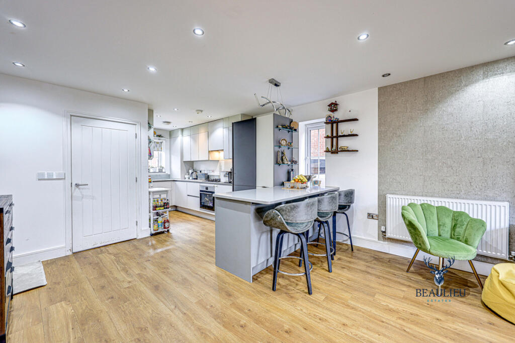 House in Chelmsford - View 4