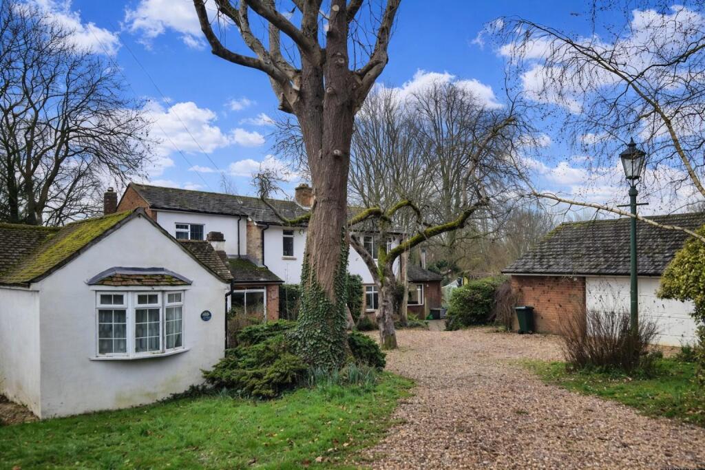 Main image of property: Harthall Lane, Pimlico ( Nr Abbots Langley)