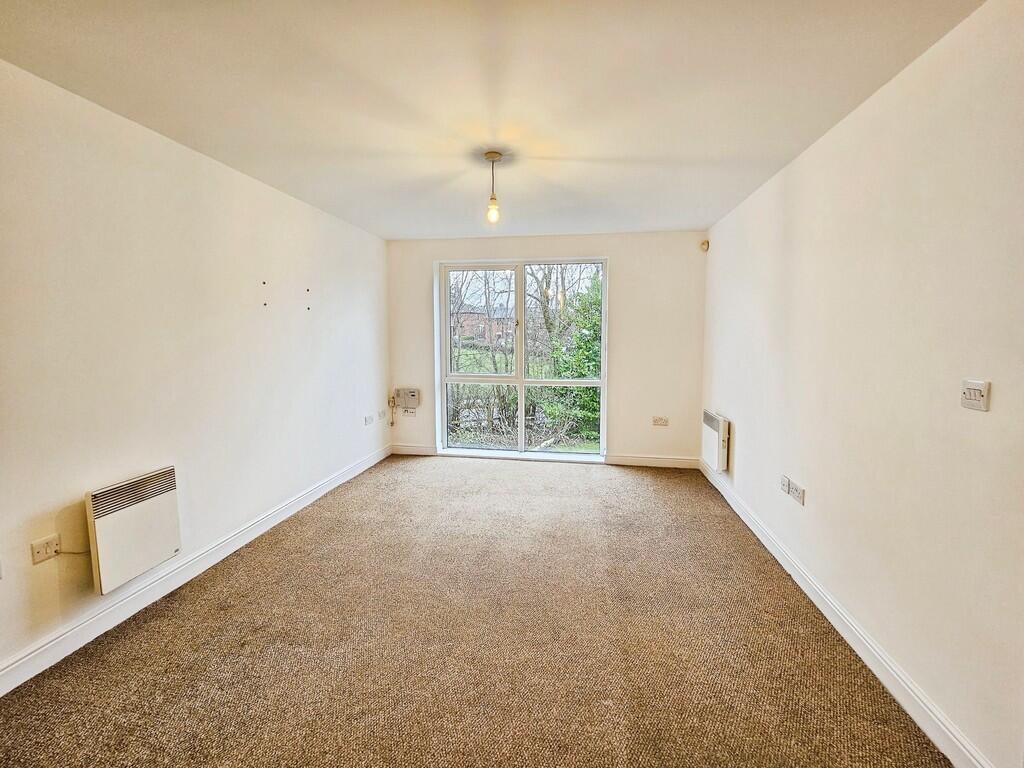 Schofield Place, Milnrow, Rochdale photo 3