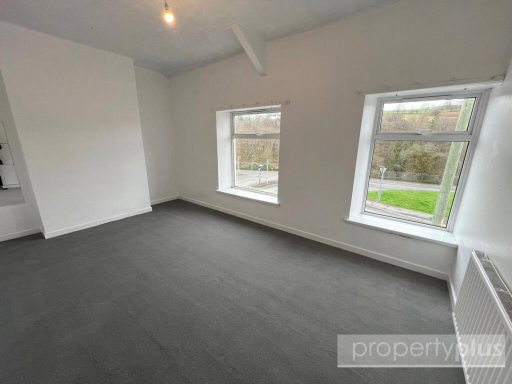 House in Tonyrefail - More