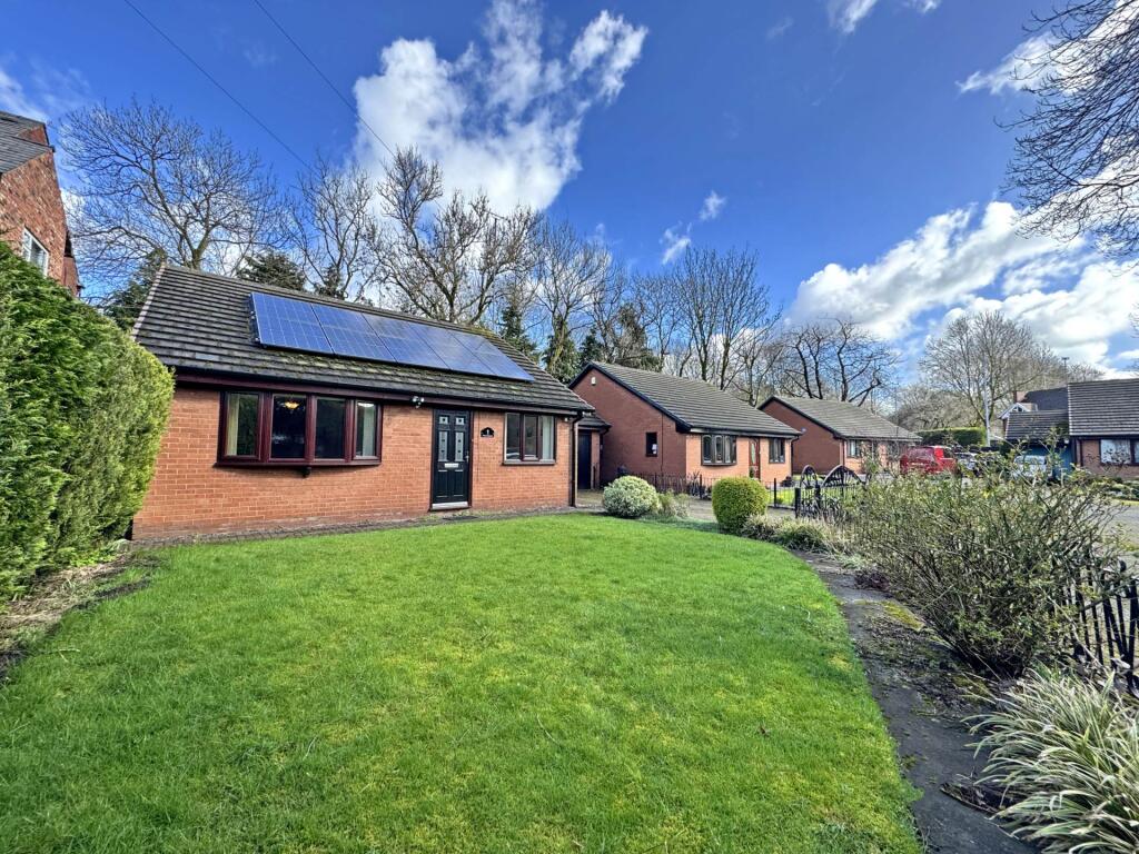 Main image of property: Park Crescent, Ashton-Under-Lyne