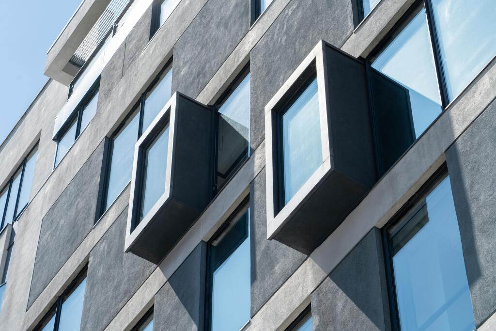 120 Aldersgate Street Exterior Detail