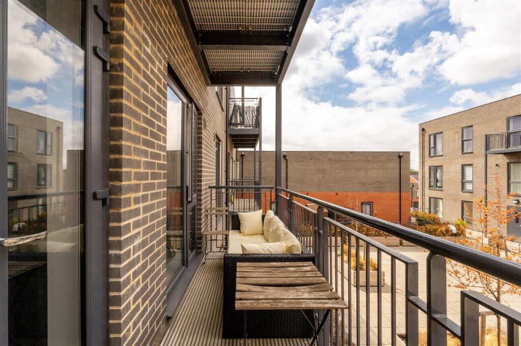Apartment in Reading, The Printing Press, Caversham - View 3