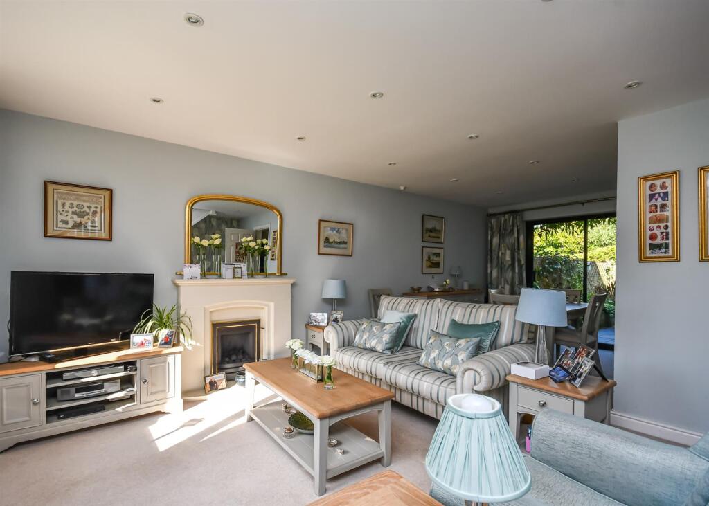 House in Wolverhampton, Compton - View 2