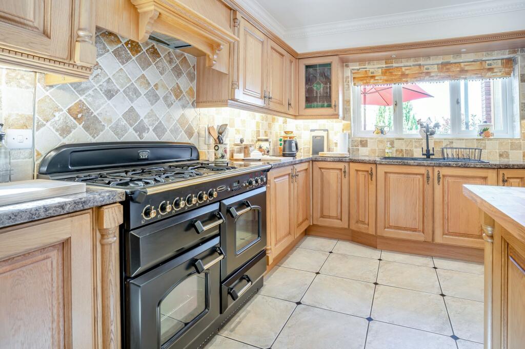House in Cardiff - More