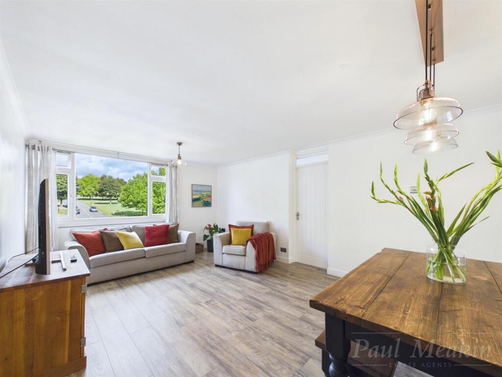 Main image of property: Heathfield Vale, South Croydon, Surrey